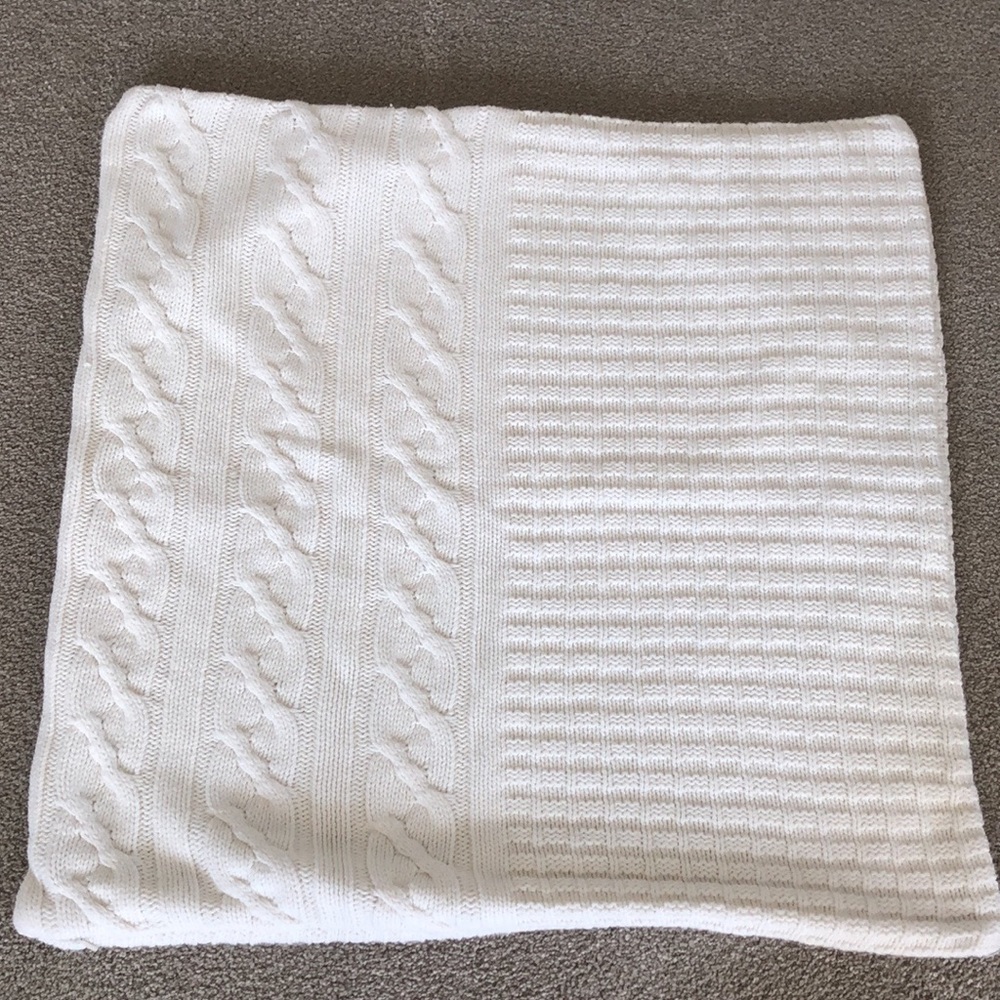 Brand New Pottery Barn Knitted 24x24 Pillow Cover
